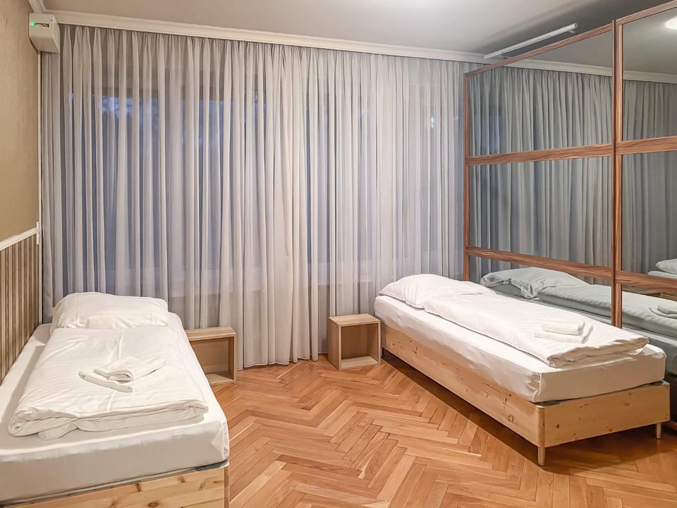 Bed, Photo of the whole room, Bedroom, towels
