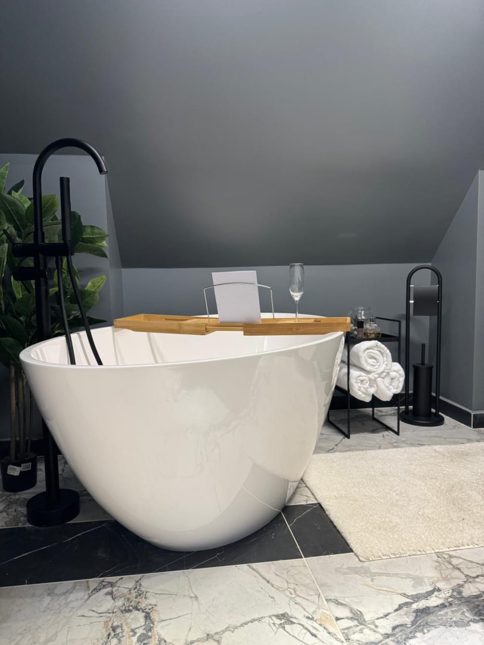 Bathroom, Bath