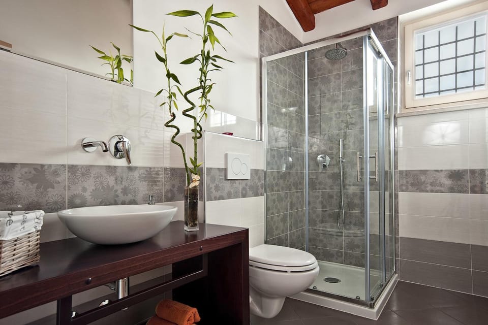Shower, Toilet, Bathroom