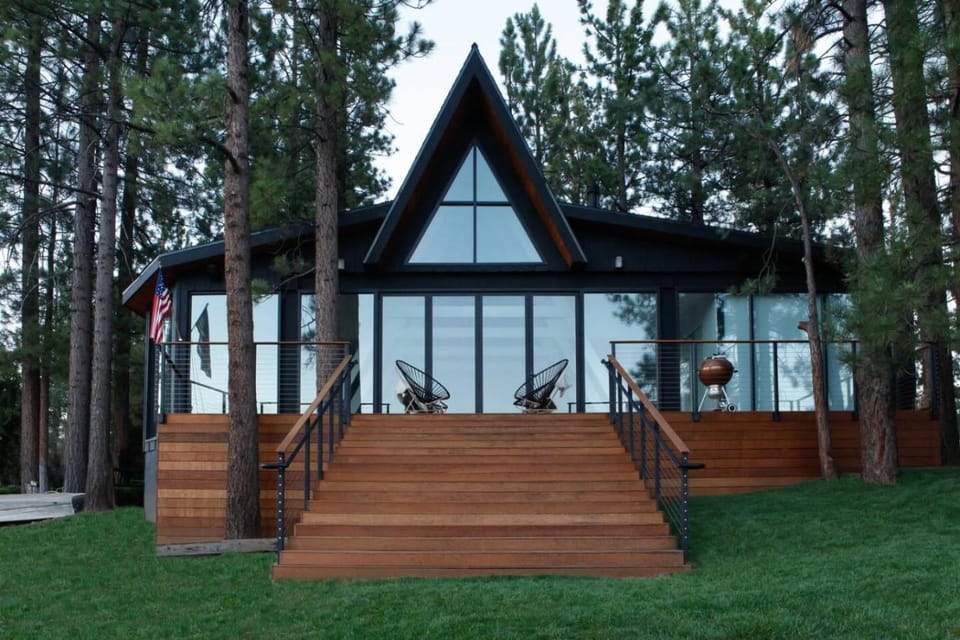 Mountain Top Modern Lakefront in Sunset Magazine House in Big Bear