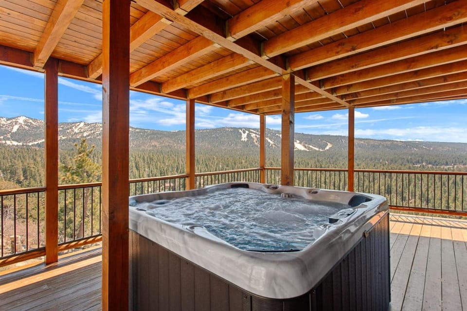 Hidden Haven Estate in Big Bear Lake House in Big Bear
