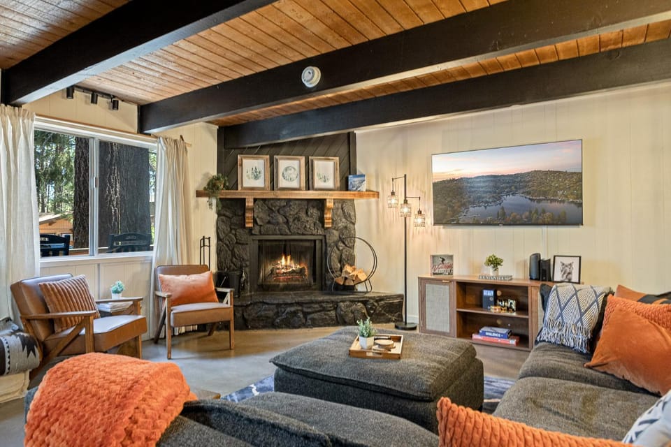 Nily Summer Cabin Vibes Cabin in Big Bear