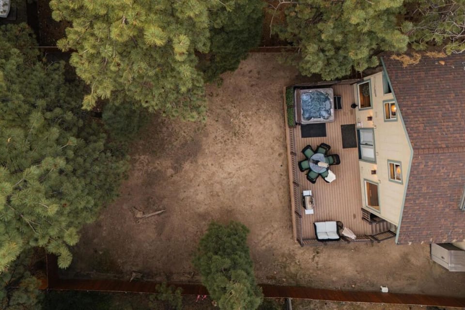 Knoll Lake Cabin in Big Bear Lake Cabin in Big Bear