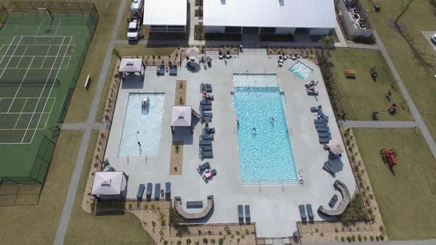 CreekFire RV Resort Campground/ 
RV Resort in Savannah