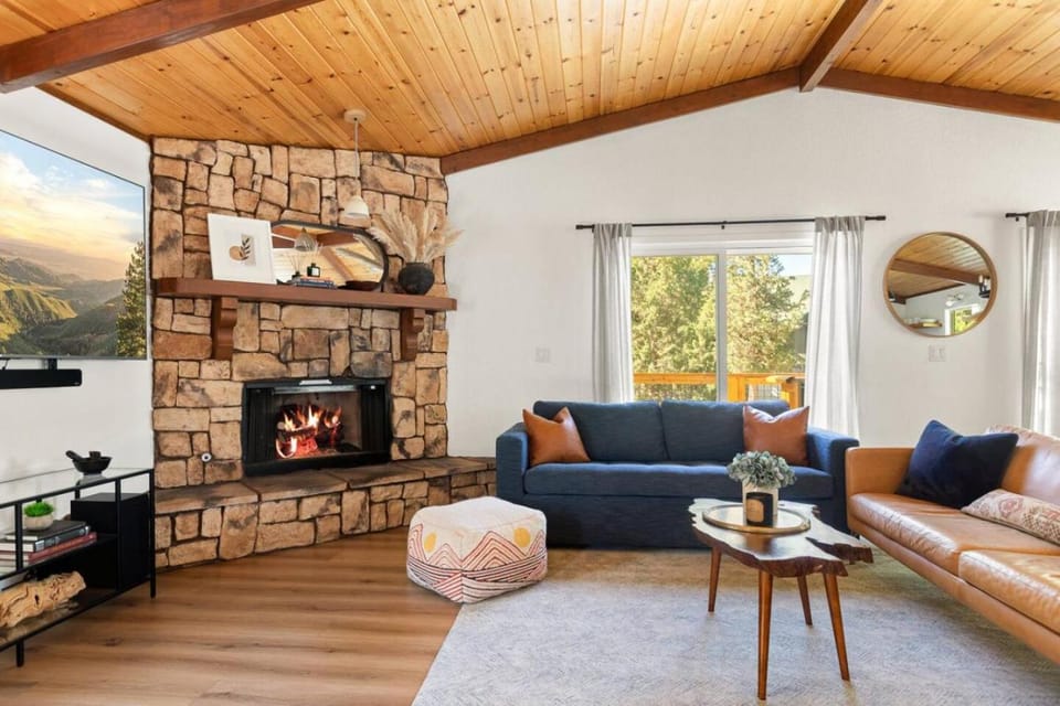 Mont Moderne in Big Bear House in Big Bear