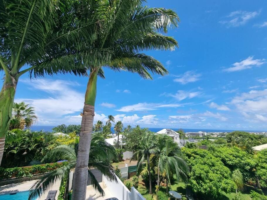 Day, Natural landscape, Garden, Garden view, Pool view, Sea view, Swimming pool