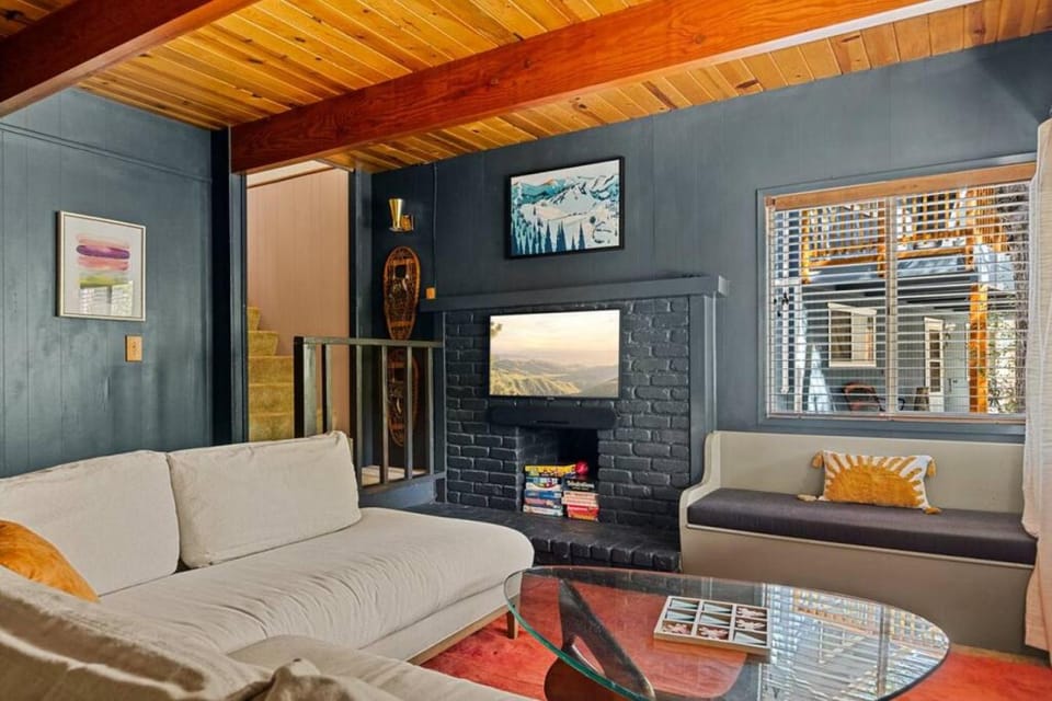 Sun Catcher Lodge House in Big Bear
