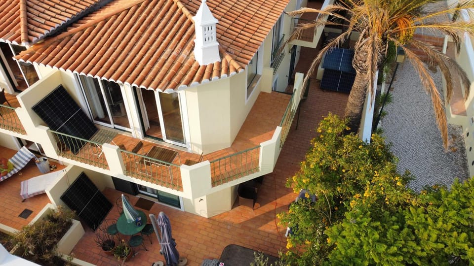 Property building, Balcony/Terrace