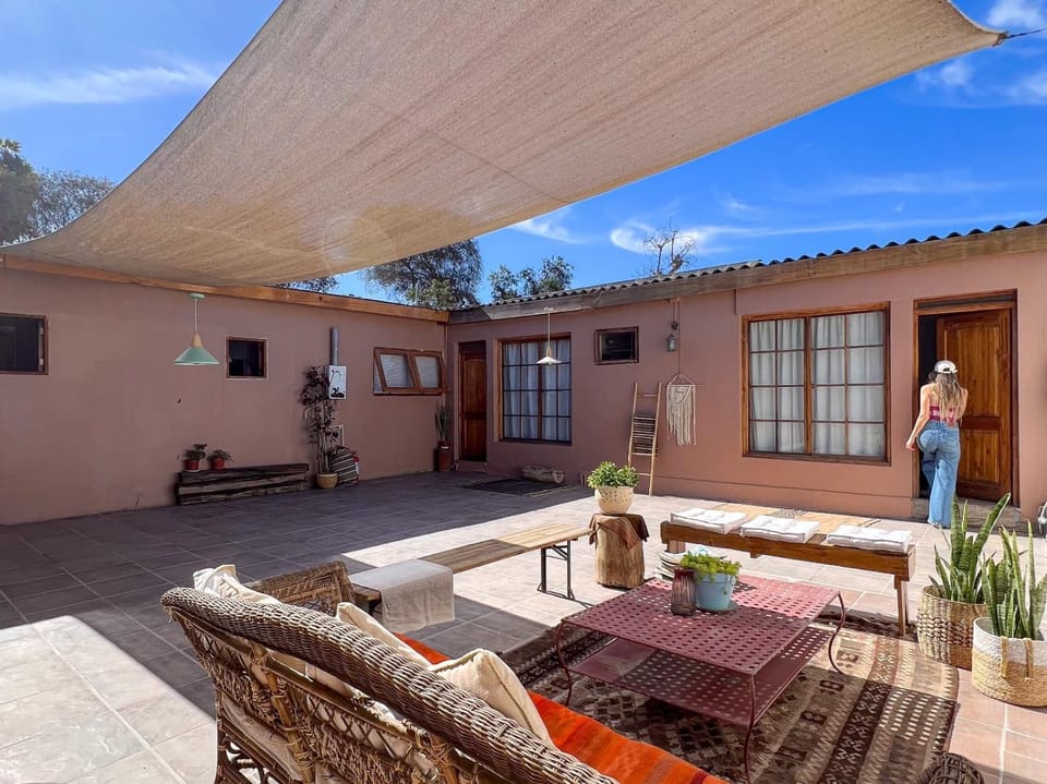 Patio, Day, Balcony/Terrace, Seating area