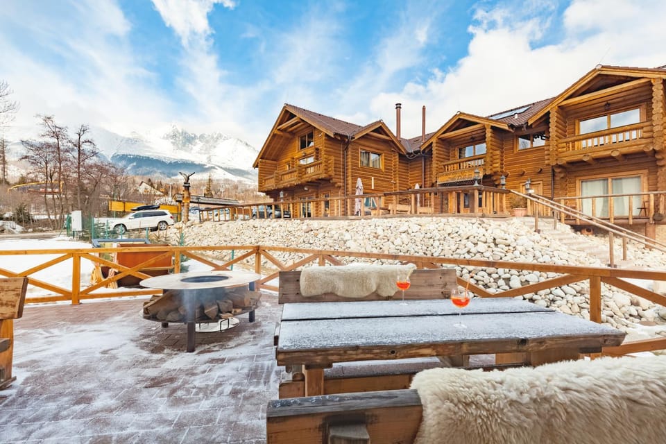 Property building, Off site, Winter, Other, Mountain view