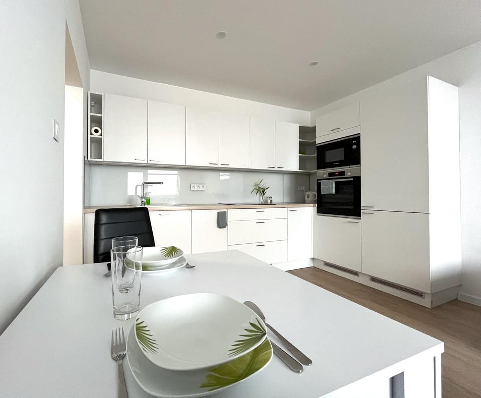 Dining area, minibar, pet friendly, kitchen