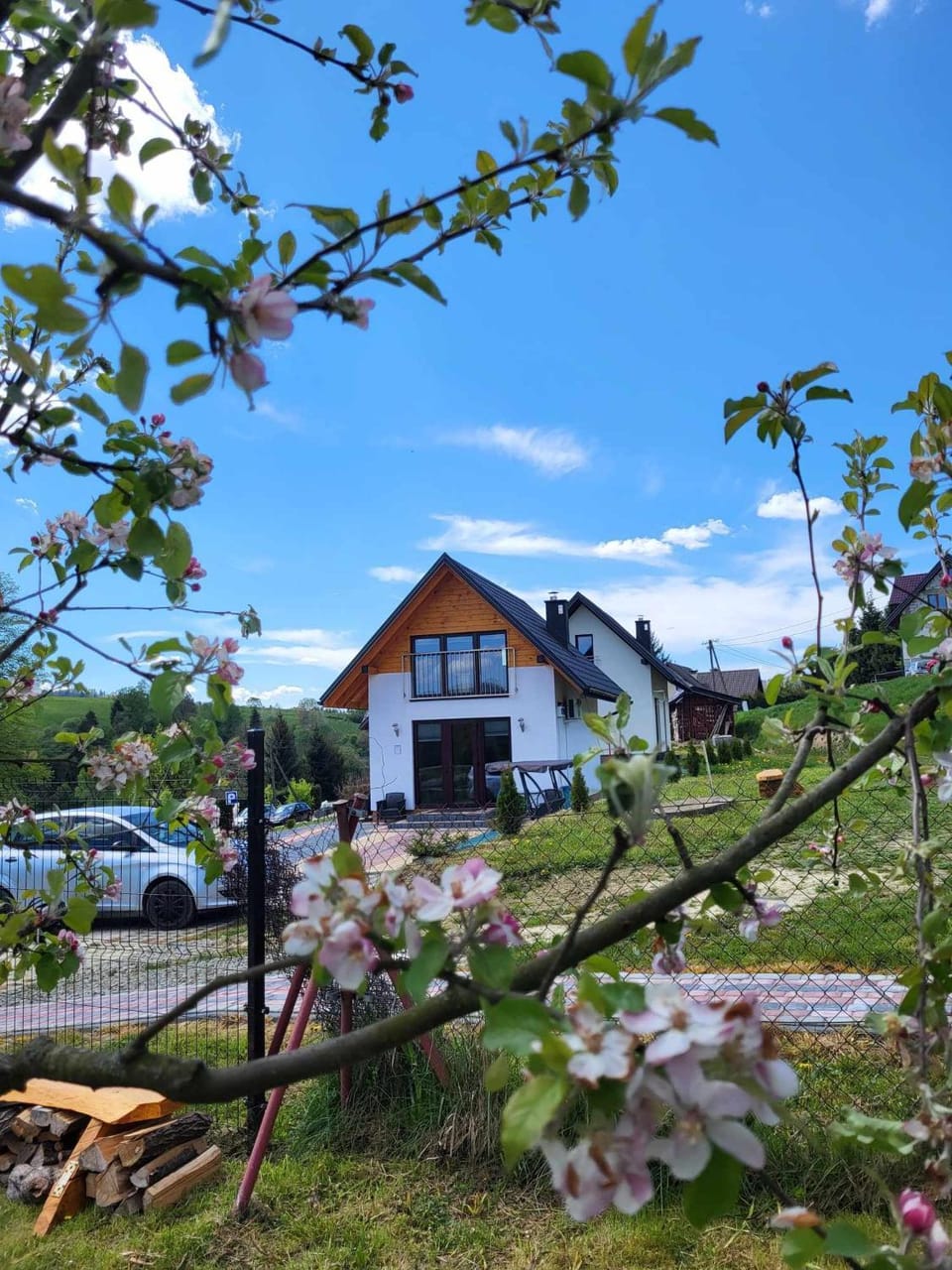 Property building, Spring, Day, Natural landscape, View (from property/room), Garden view, Parking