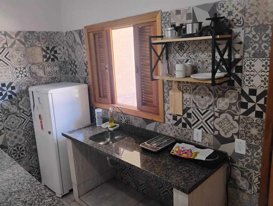 Kitchen or kitchenette, Internal: Not applicable to any particular room