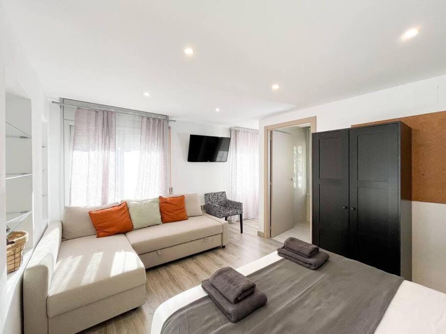 Casco Antiguo, Balcón Vistas, 10pax - 3Parkings l by BonesVacances Apartment in Andorra la Vella