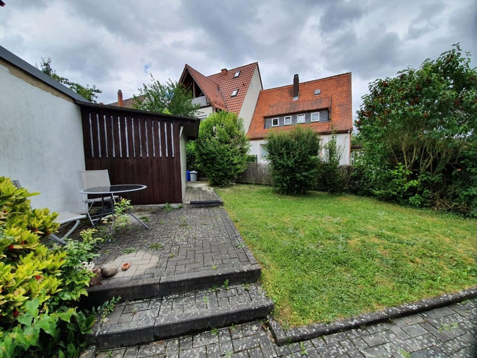 Property building, Spring, Day, Natural landscape, Garden, Garden view