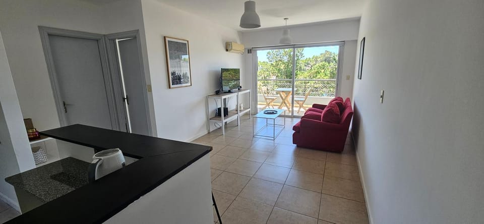 TV and multimedia, Kitchen or kitchenette, Seating area, Dining area