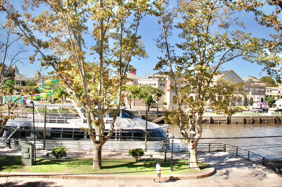 Property building, View (from property/room), City view, River view