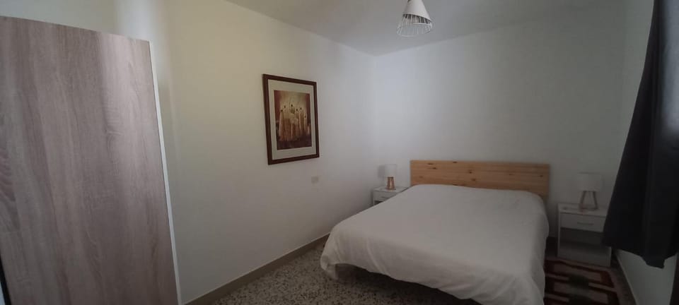 Bed, Photo of the whole room, Bedroom, wardrobe