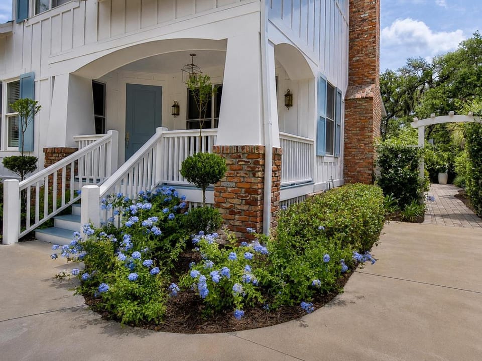 Saltwater Oaks House in Saint Simons Island