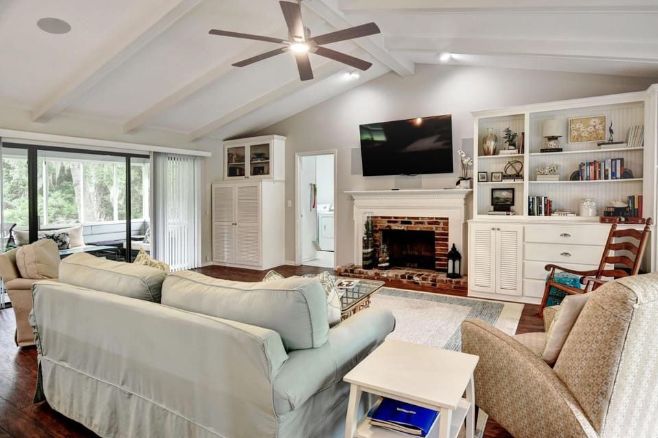 106 Shore Rush Trail House in Glynn Haven