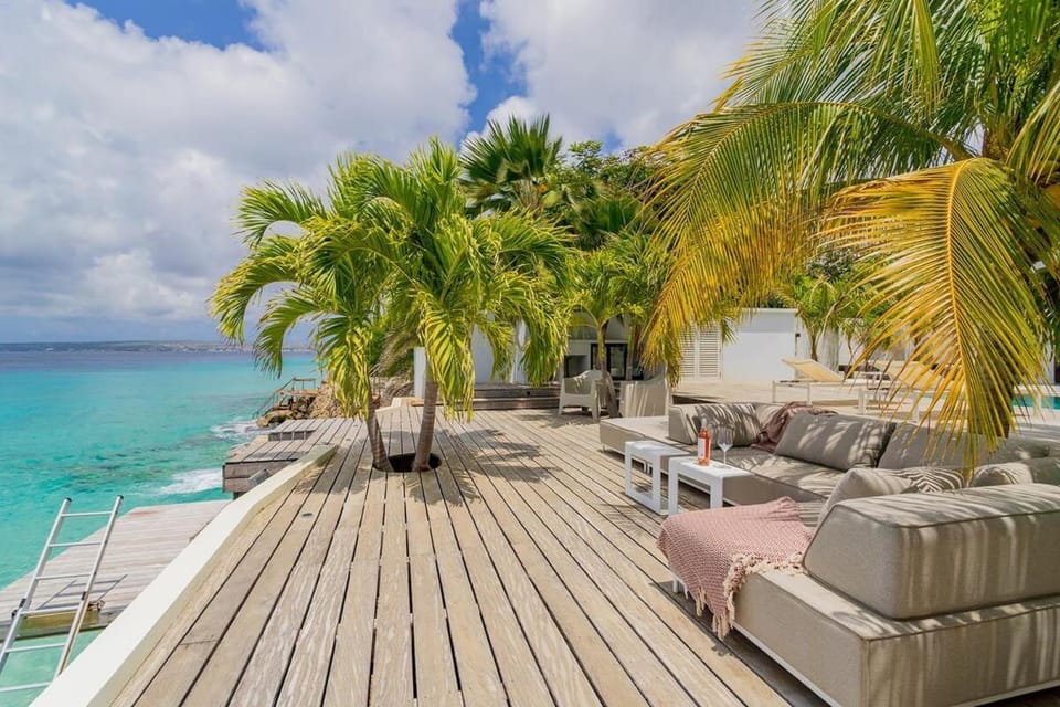 Casa Corazón Oceanfront with its Own House Reef Villa in Venezuela