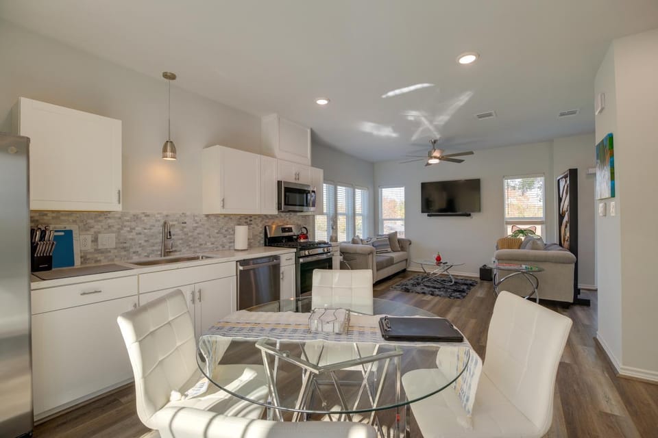 South Houston Townhome w/ Patio & Gas Grill! House in South Houston