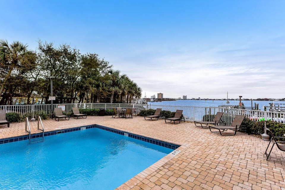 South Harbour 2A Apartment in Pensacola Beach
