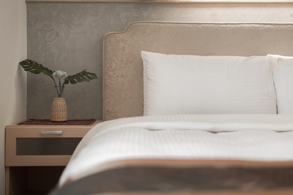 Bedroom, bunk bed