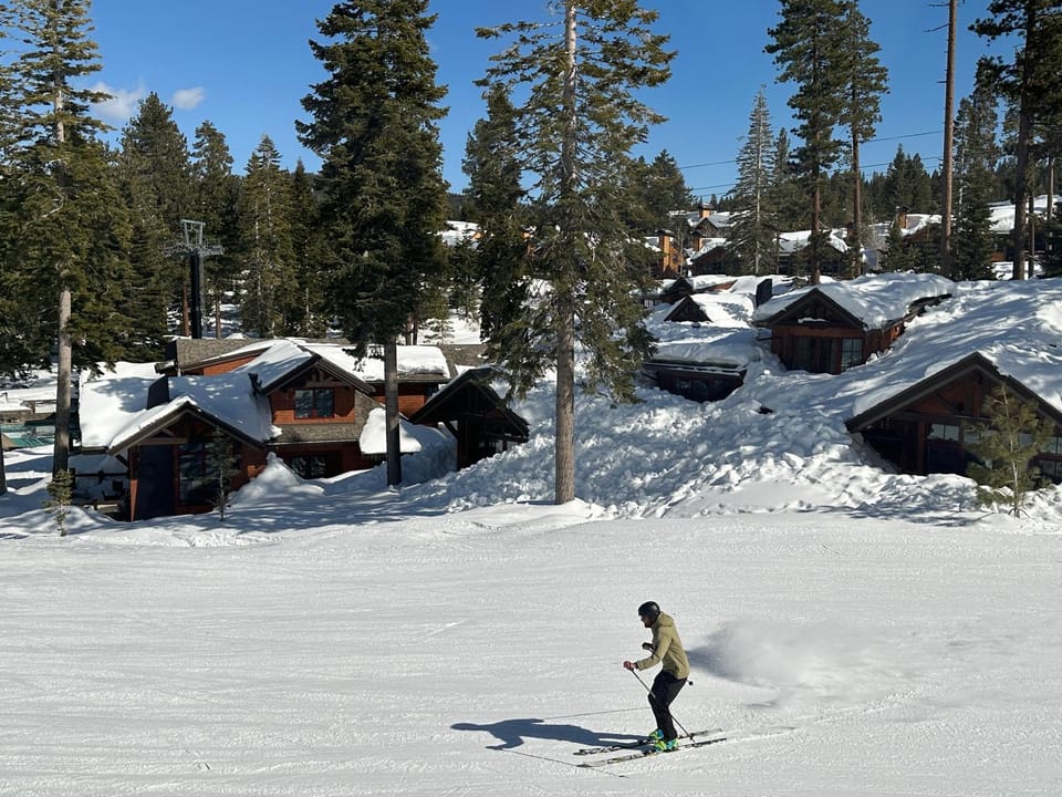 Stellar Ski-in Ski-out Out # 2 at Northstar 2 by Tahoe Getaways - Pet-Friendly 3BR Townhome w Loft, Shuttle and HOA! House in Truckee