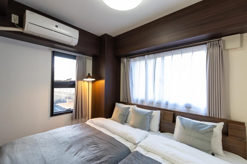 Bed, Bedroom, air conditioner