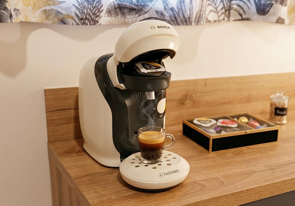 Coffee/tea facilities, Food and drinks, Breakfast