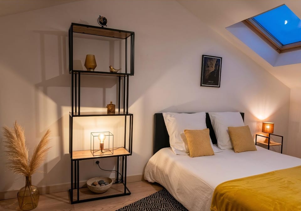Decorative detail, Bedroom