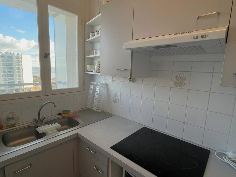 Studio confortable avec vue sur mer et WIFI à Saint-Jean-de-Monts - FR-1-323-418 Apartment in Saint-Jean-de-Monts