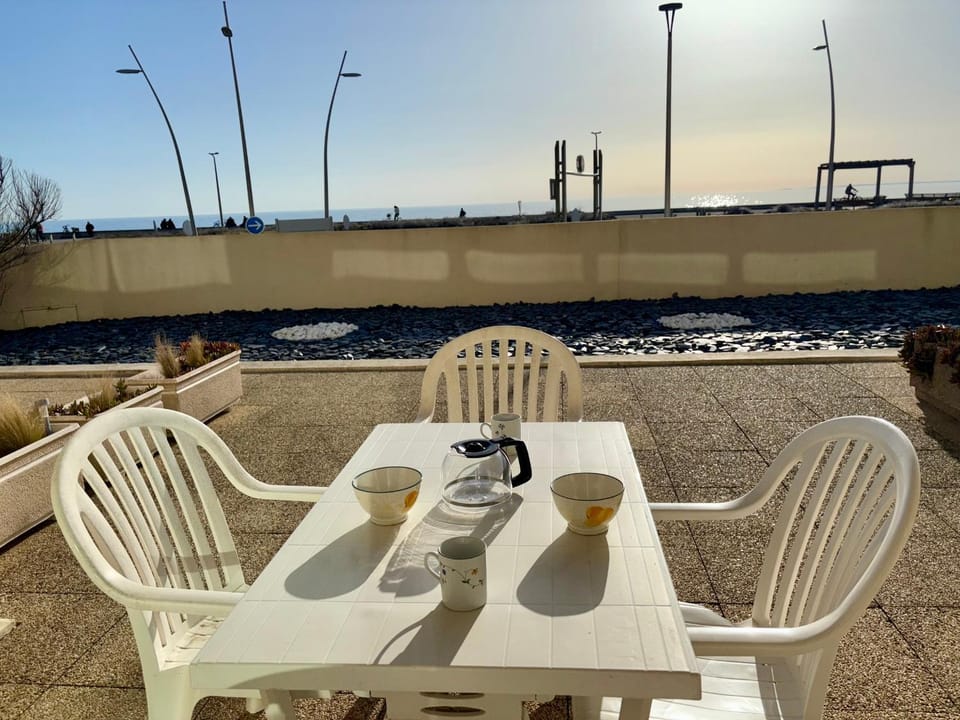 Appartement 2 pièces avec terrasse pour 4 pers, proche plage - FR-1-323-451 Apartment in Saint-Jean-de-Monts
