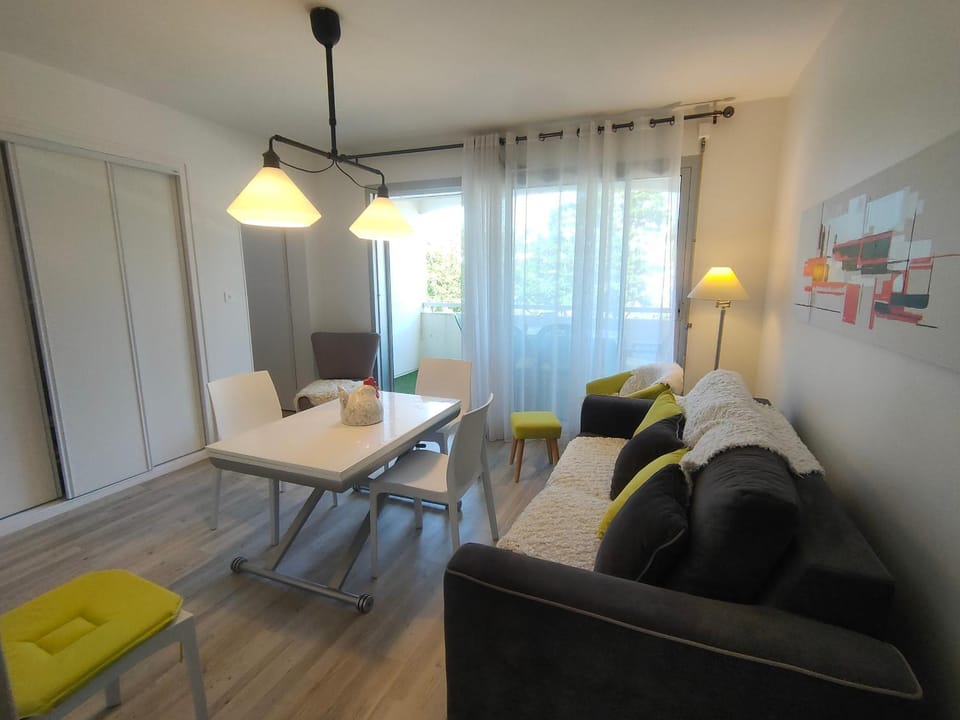 Appartement à St Jean de Monts - Confort 3 pers, Proche Plage, WIFI - FR-1-323-454 Apartment in Saint-Jean-de-Monts