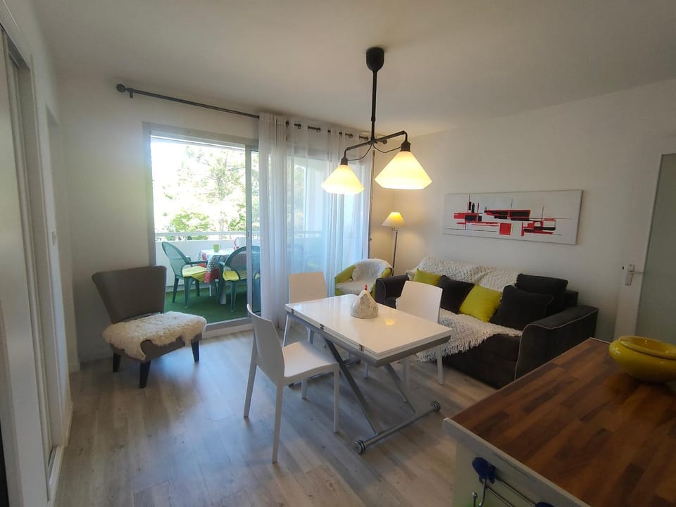 Appartement à St Jean de Monts - Confort 3 pers, Proche Plage, WIFI - FR-1-323-454 Apartment in Saint-Jean-de-Monts
