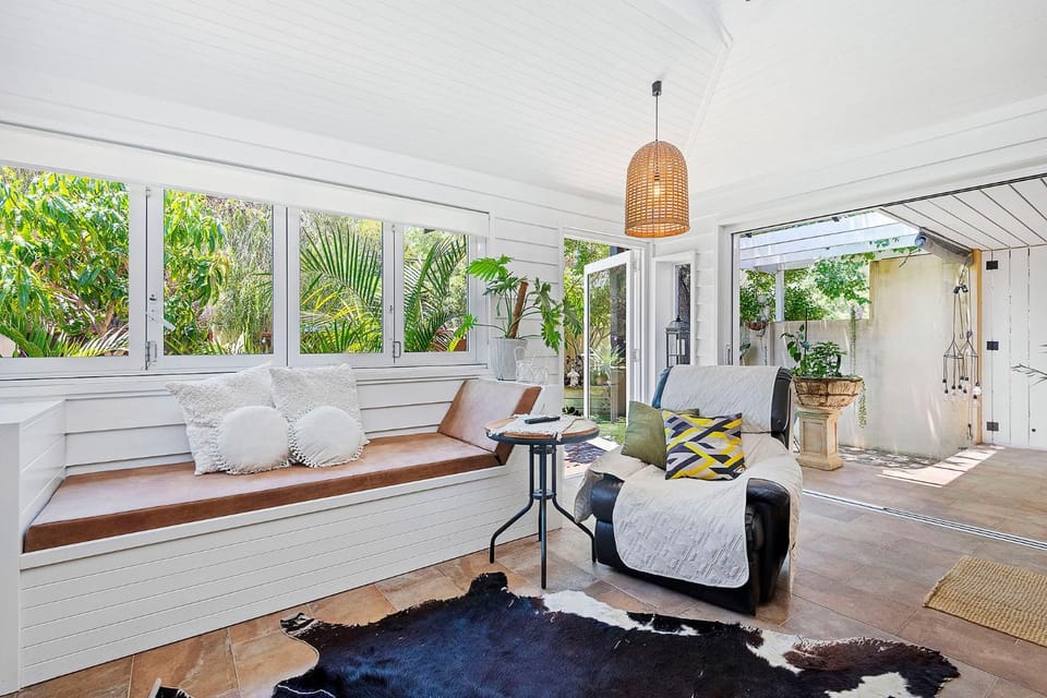 Cottage Gem - 2BR Parkside Retreat Villa in Perth