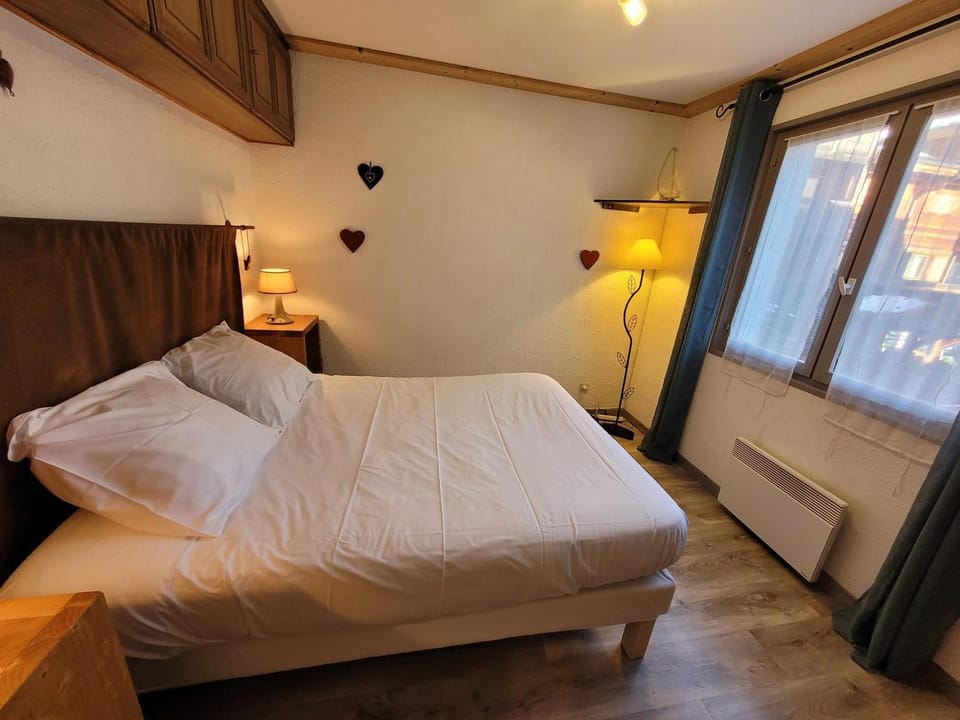 Appartement lumineux central, jusqu'à 4 pers, balcon - FR-1-598-157 Apartment in Les Gets