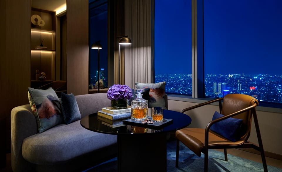 Seating area, City view