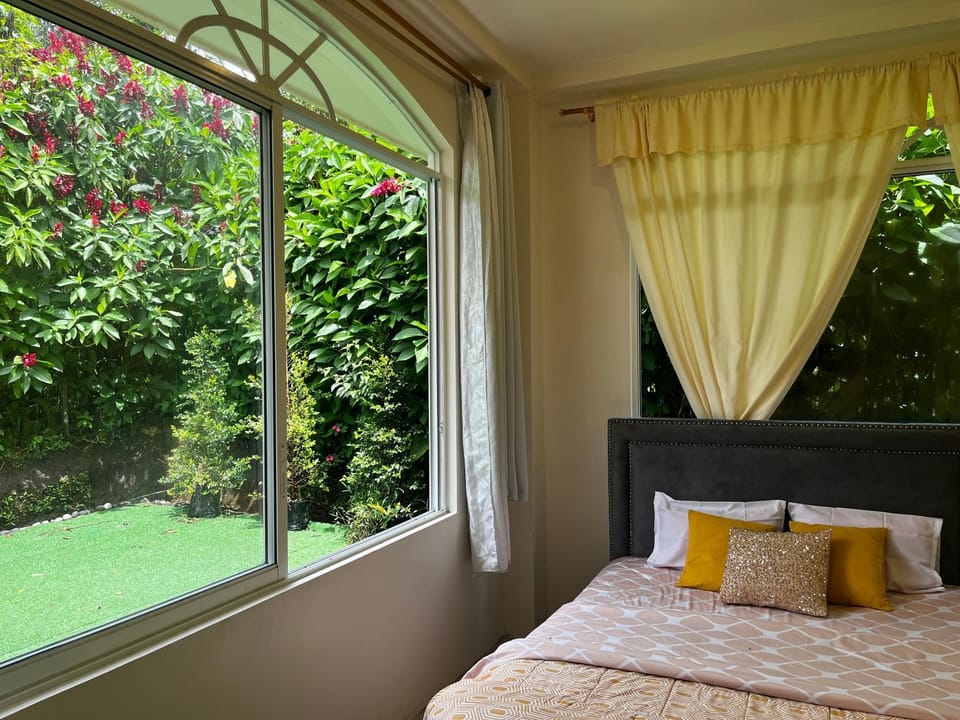 CASA ENTERA HERMOSA con Desayunos incluidos House in Ecuador