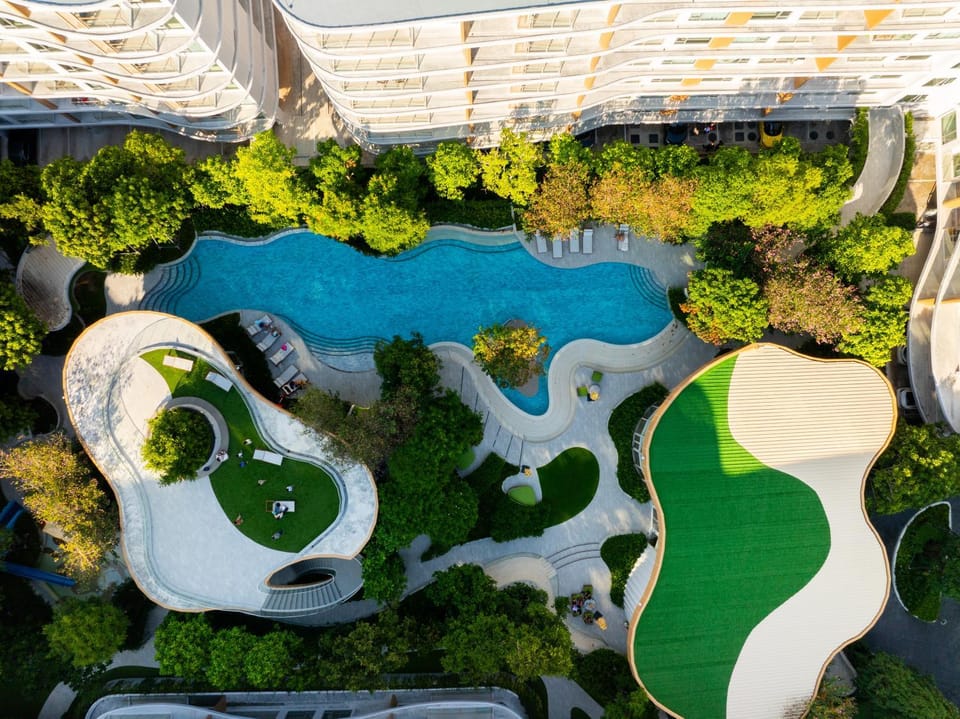 Property building, Swimming pool