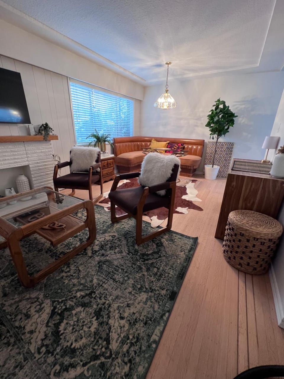 TV and multimedia, Living room, Seating area