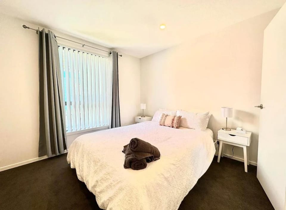 Immaculate - 2 Bedroom Townhouse close to Fruitvale train station Apartment in Auckland