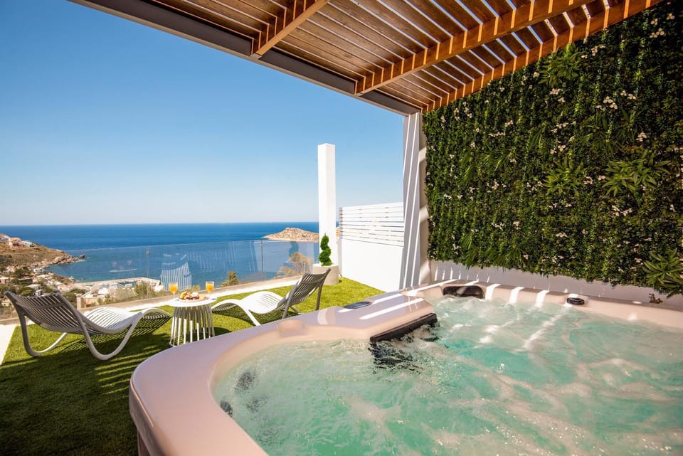 Day, Natural landscape, Hot Tub, View (from property/room), Balcony/Terrace, Balcony/Terrace, Garden view, Landmark view, Sea view, sunbed