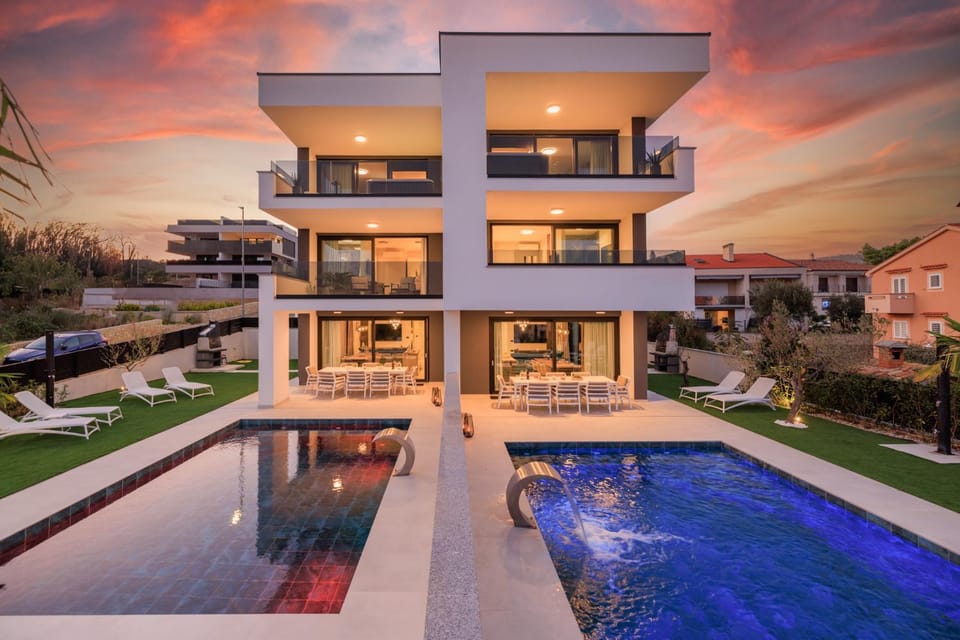 Deluxe villa with heated pool, whirpool, sea view, beautiful beach IV - by Traveler tourist agency Krk ID 2403 Villa in Krk