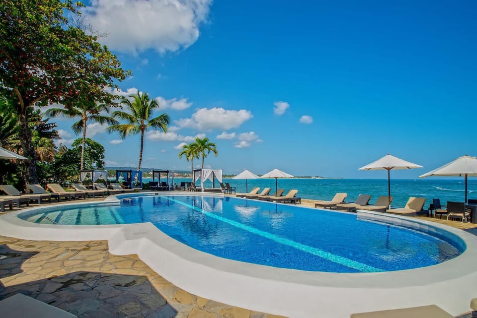 Natural landscape, Pool view, Sea view, Swimming pool
