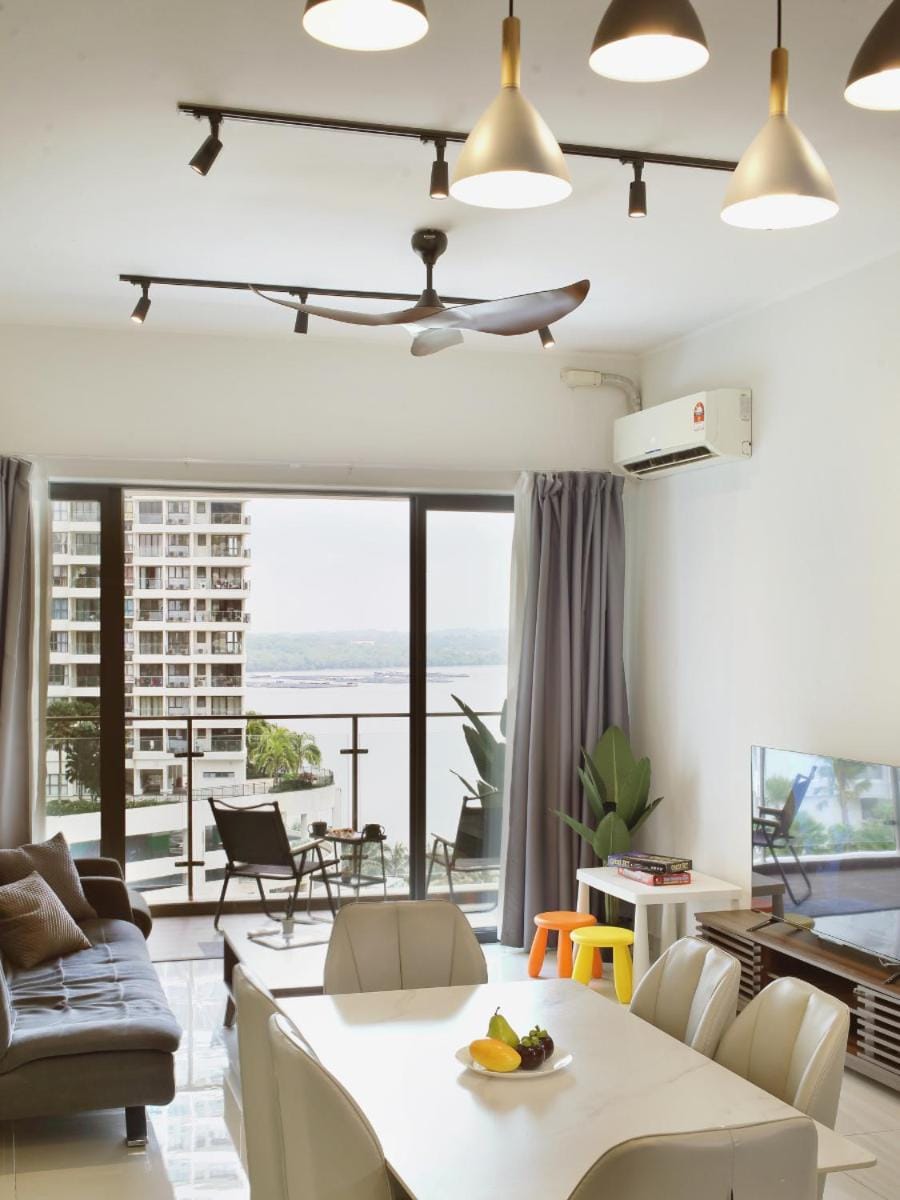 Living room, Sea view