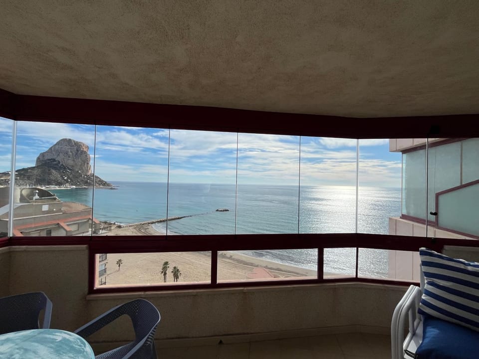Natural landscape, View (from property/room), Balcony/Terrace, Seating area, Mountain view, Sea view