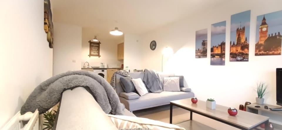 Living room, Dining area, Diving