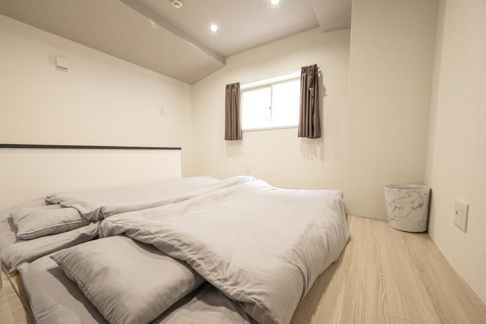 Bed, Photo of the whole room, Bedroom, Area and facilities